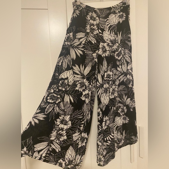 Gauze gaucho high waist pants - Picture 1 of 2